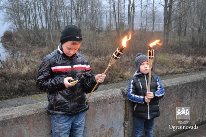 Lāpu gājiens Lāčplēša dienā