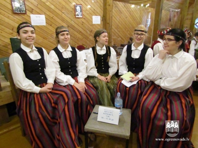 Noslēgusies tautas dziesmu dziedāšanas sacensības "Latkstīgala" 1.kārta
