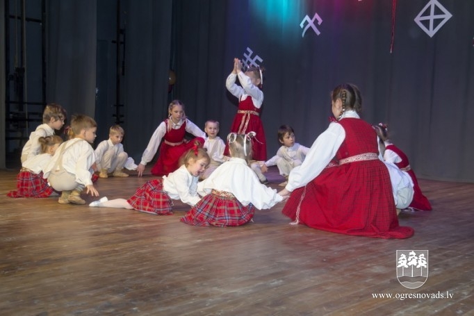Lauberē atzīmē kultūras nama 30 gadu jubileju. Foto: Elmārs Bulovs
