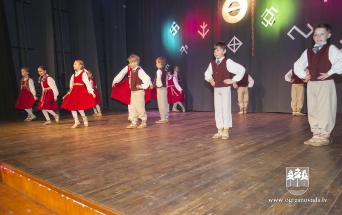 Lauberē atzīmē kultūras nama 30 gadu jubileju. Foto: Elmārs Bulovs