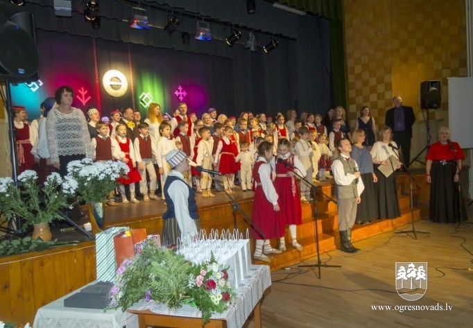 Lauberē atzīmē kultūras nama 30 gadu jubileju. Foto: Elmārs Bulovs