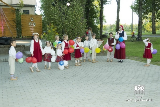 Lauberieši nosvinējuši sava pagasta simtgadi