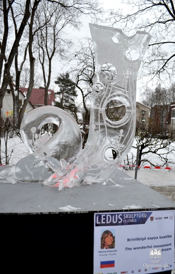 14. Ledus skulptūru festivāla mākslas darbi Ogrē