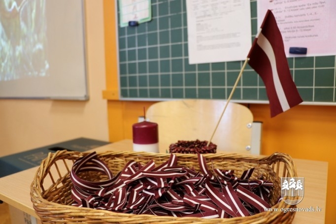 Suntažos un Madlienā veido svētku lentītes