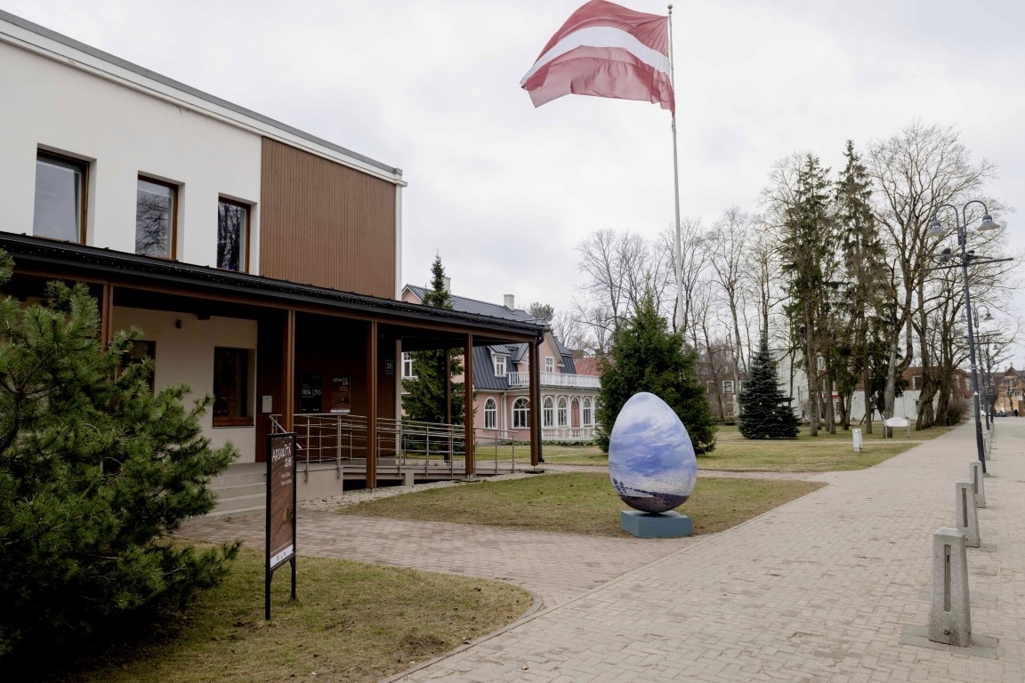 Liela Lieldienu ola pie Ogres Vēstures un mākslas muzeja