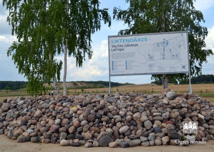 Uz Likteņdārzu - jau piekto reizi!