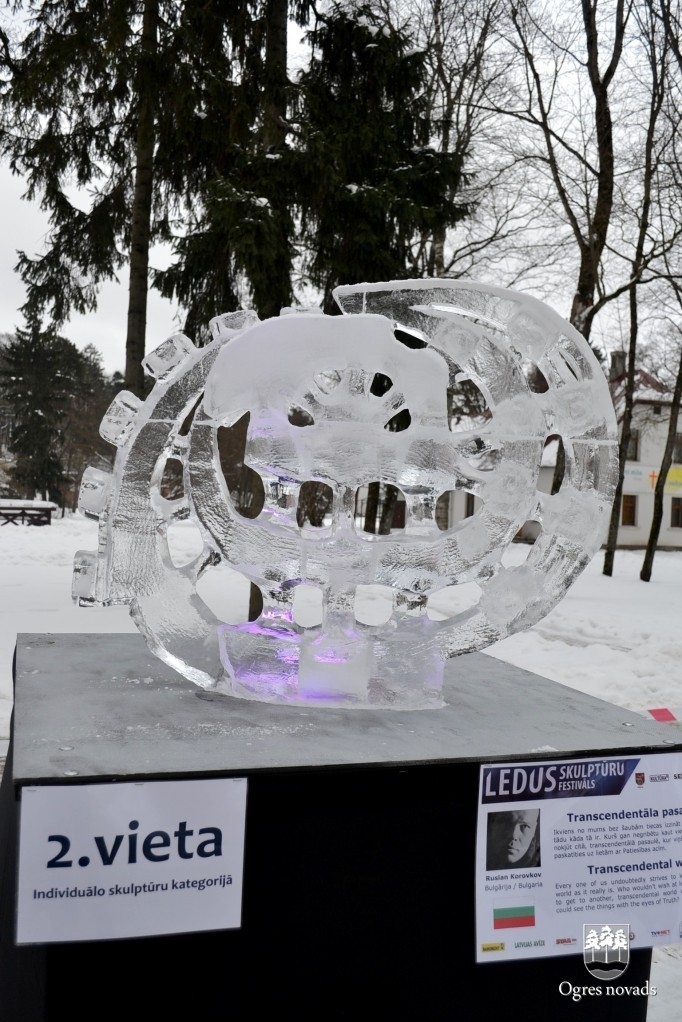 14. Ledus skulptūru festivāla mākslas darbi Ogrē