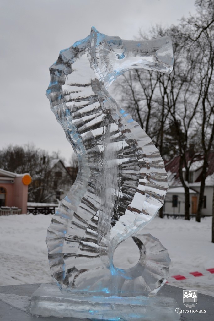 14. Ledus skulptūru festivāla mākslas darbi Ogrē
