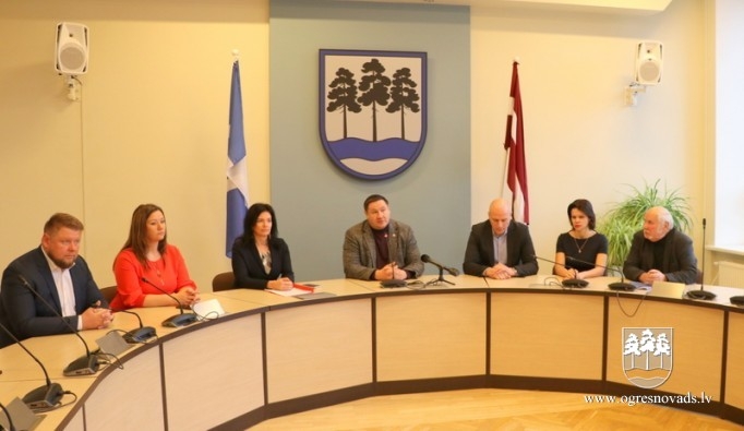 Ogrē darba vizītē viesojās labklājības ministre