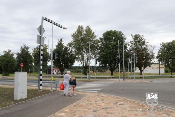 Autoceļu A6 var šķērsot droši