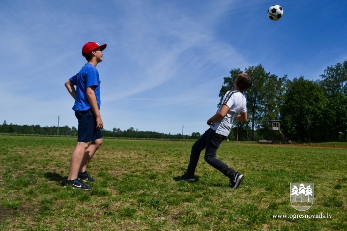 Madlienas futbola kausā 2019 uzvar suntažnieki