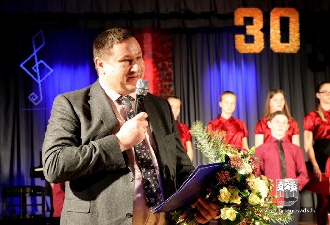 Madlienas mūzikas un mākslas skola atzīmē 30 gadu jubileju