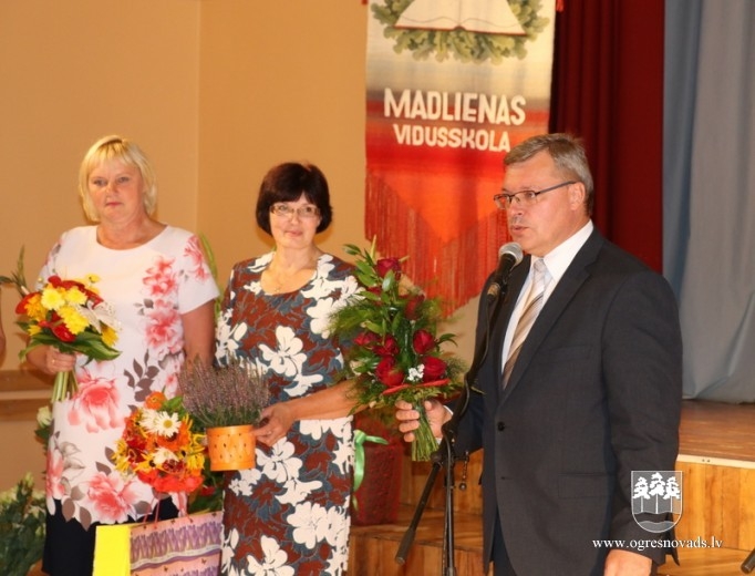 Madlienas vidusskolas 45 gadu svinības