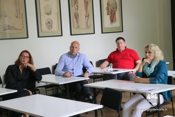 Pašvaldība sadarbībā ar Mākslas akadēmiju veidos gaismekļus Ogres sanatorijā (01.07.2020.)