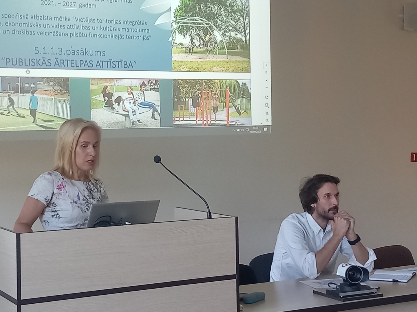 Attīstības un plānošanas nodaļas projektu vadītāja Linda Neško prezentē ieceri