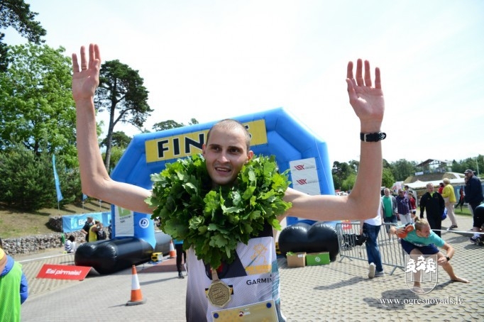 R.Rozem un R.Kaimiņam dubultuzvara Ventspils maratonā