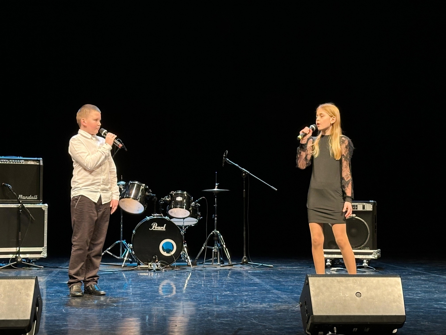 Mazo mūzikas kolektīvu konkursa dalībnieki - duets
