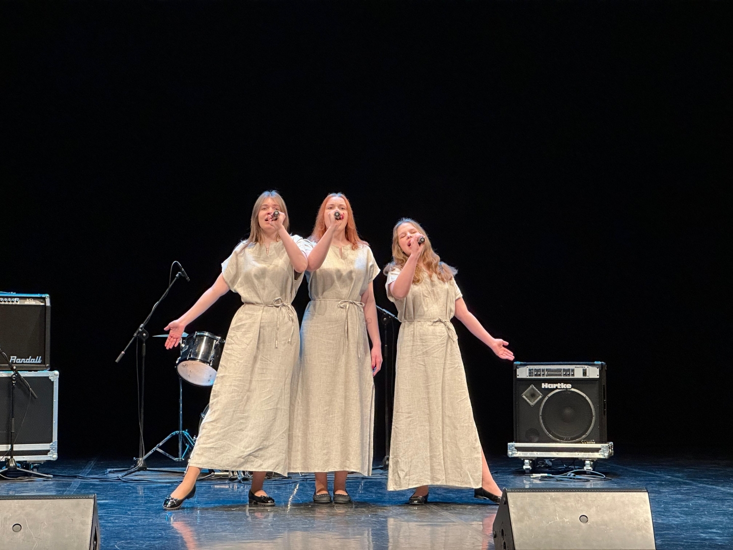 Mazo mūzikas kolektīvu konkursa dalībnieki - trio