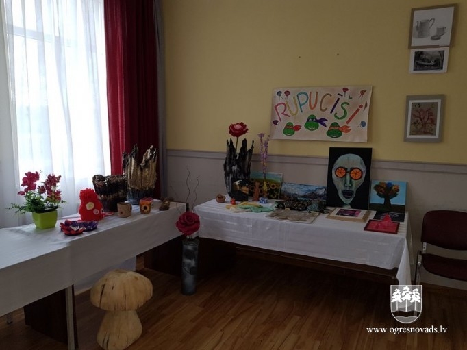 Mazozolieši lepojas ar saviem talantiem