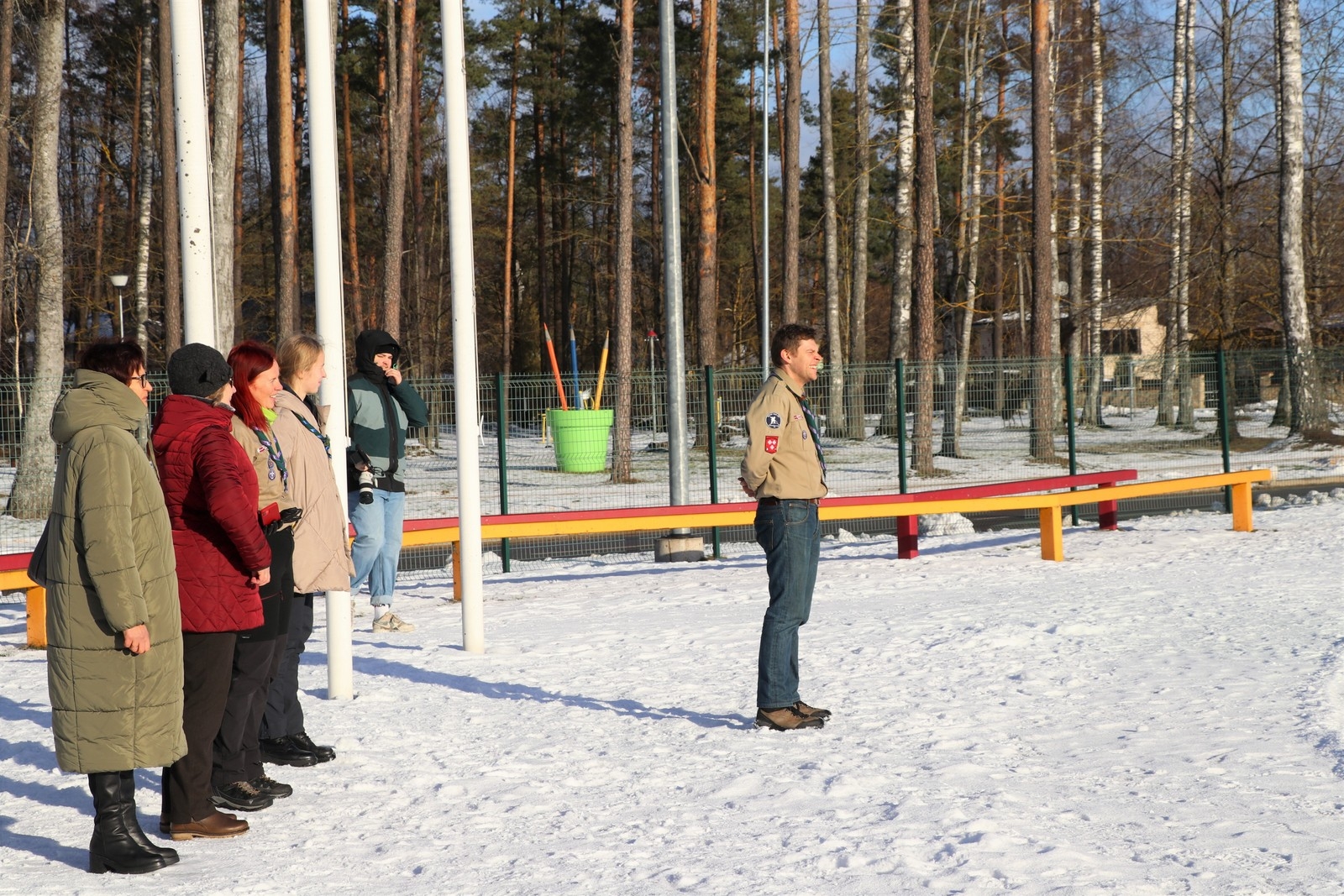 Ikšķilē sākusies mazskautu un guntiņu ziemas nometne “Tuk, tuk, kas tur?”