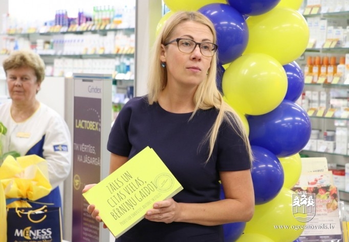 Krīzes centram dāvina kinētiskās smiltis