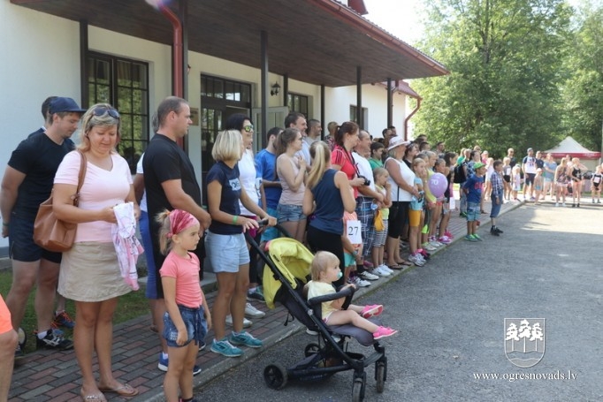 Meņģelē aizvadīti 70. sporta svētki!