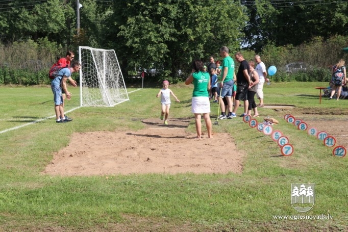 Meņģelē aizvadīti 70. sporta svētki!