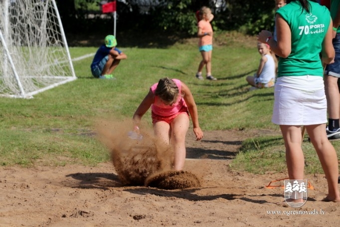 Meņģelē aizvadīti 70. sporta svētki!