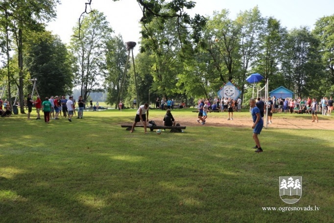 Meņģelē aizvadīti 70. sporta svētki!