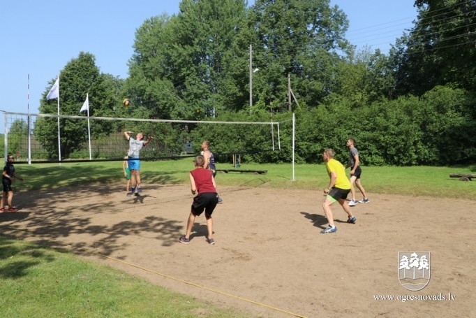 Meņģelē aizvadīti 70. sporta svētki!
