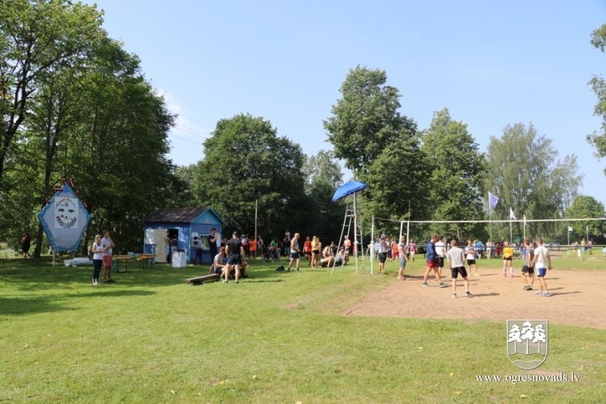Meņģelē aizvadīti 70. sporta svētki!