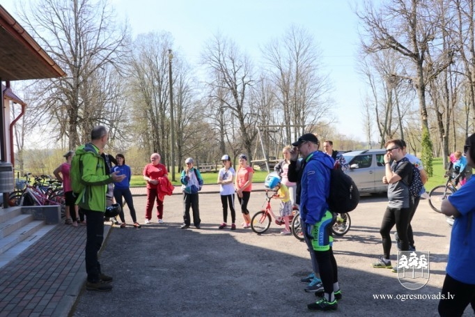 Atklāts velomaršruts Ogres upes ielejas dabas parkā