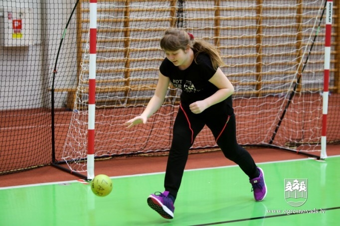 Ogrē sacenšas jaunie handbolisti no visas Latvijas