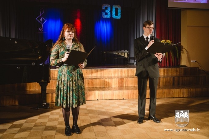 Madlienas mūzikas un mākslas skola atzīmē 30 gadu jubileju