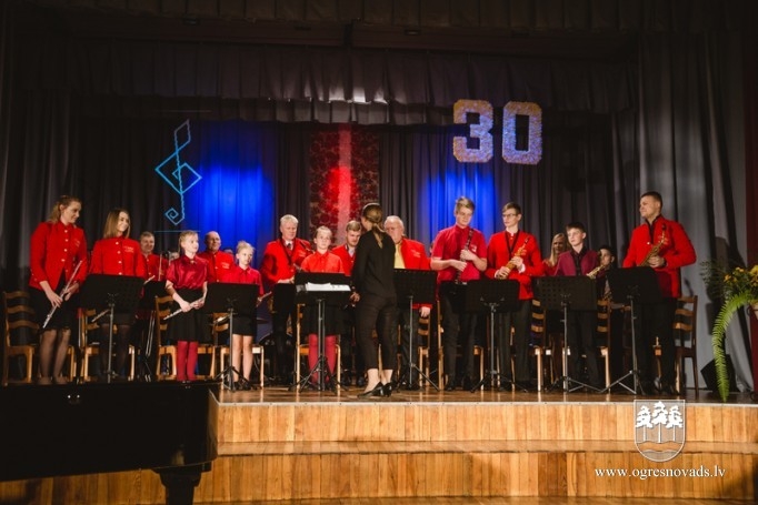 Madlienas mūzikas un mākslas skola atzīmē 30 gadu jubileju