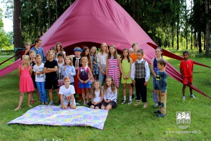 Noslēgusies nometne "Daugavas stāsti 2017"