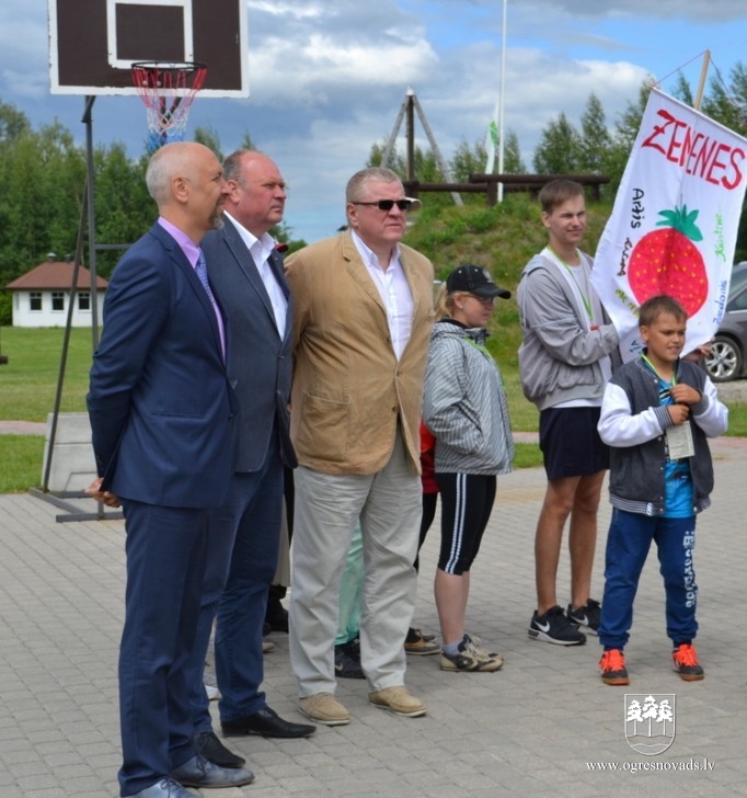 Nometne, kurā valda draudzība, prieks un savstarpēja sapratne