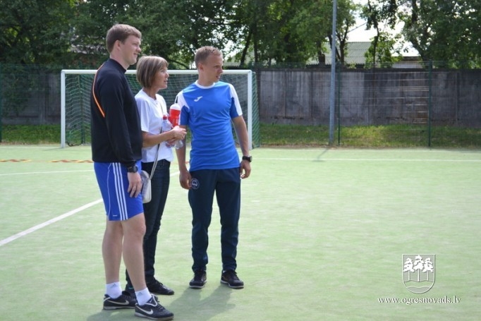 Bērni brīvlaiku iesākuši sportiski