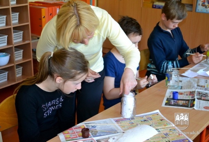 Nometnē “Kopā jautrāk” bērni izpaužas radoši