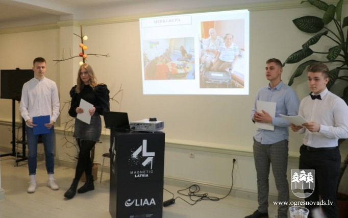 Ogres 1. vidusskolas skolēni īstenojuši sociāli atbildīgus projektus