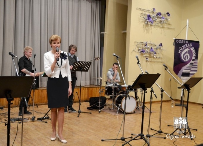 Ogrei 85. Pasākums Ogres mūzikas skolā