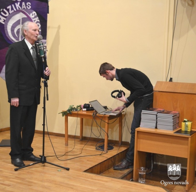 Ogrei 85. Pasākums Ogres mūzikas skolā