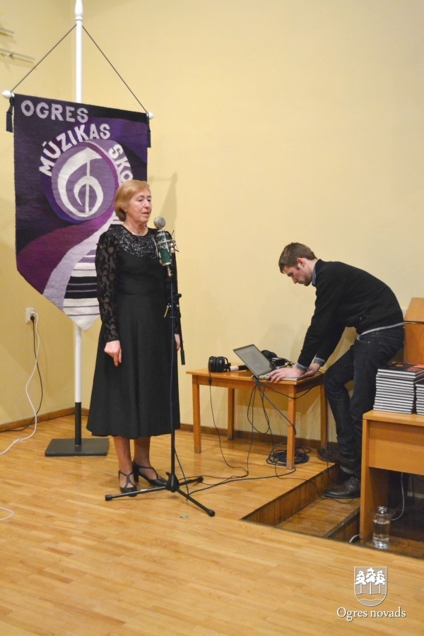Ogrei 85. Pasākums Ogres mūzikas skolā