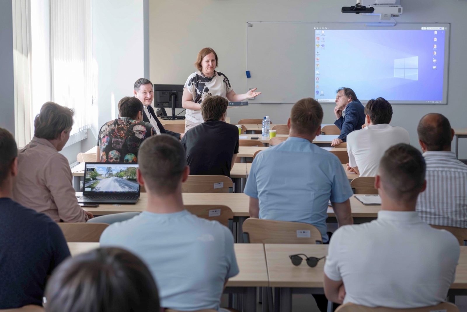 Ogres pašvaldības pārstāvji diskutē ar RTU studentiem par satiksmes organizāciju Ogrē