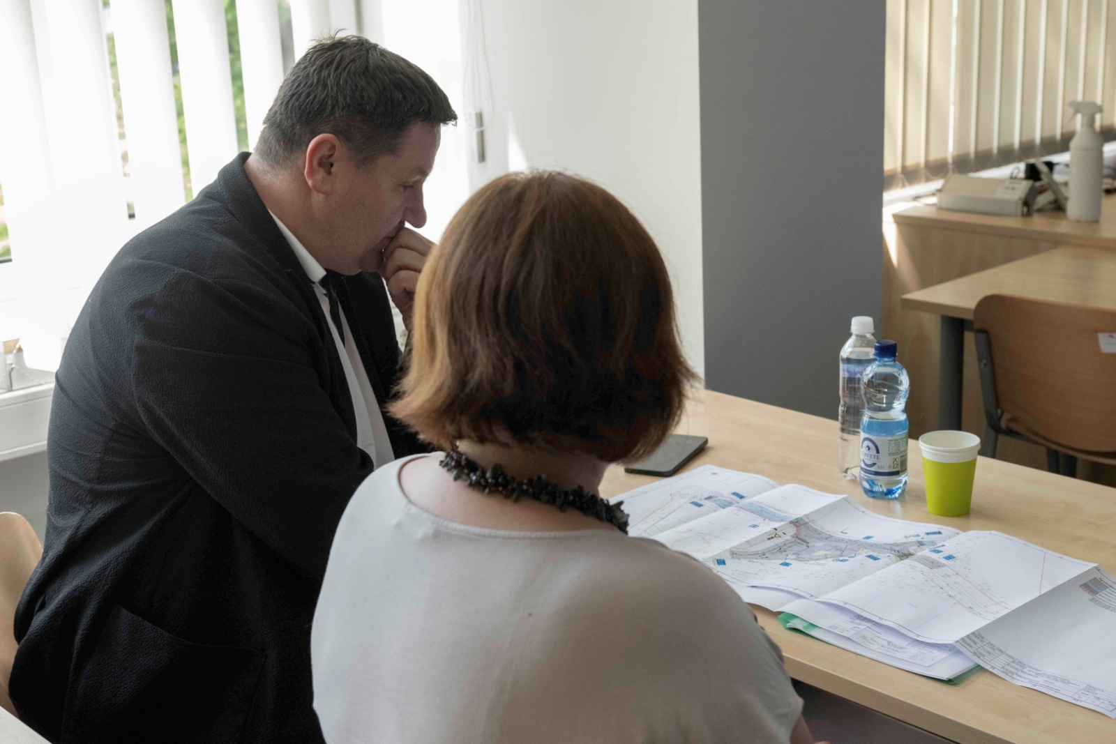 Ogres pašvaldības pārstāvji diskutē ar RTU studentiem par satiksmes organizāciju Ogrē