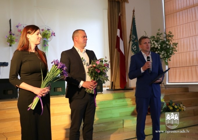 Ogres 1.vidusskola atzīmē 100 gadu jubileju