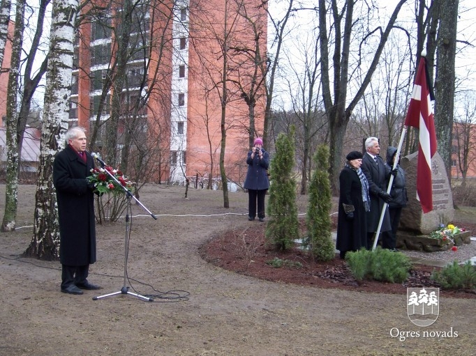 Ogres politiski represēto klubam 25