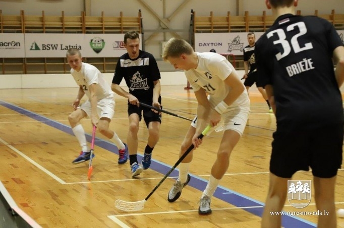 “Ogres Vilkiem” fantastiska atspēlēšanās un pirmā uzvara