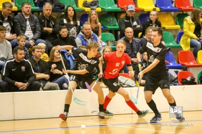 Ogres Vilki liek pasvīst Kuršu vīriem