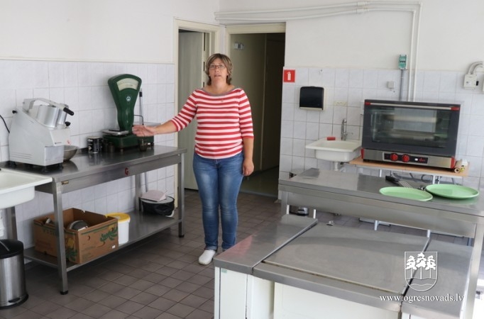 Komisija izvērtē izglītības iestāžu gatavību mācību gadam